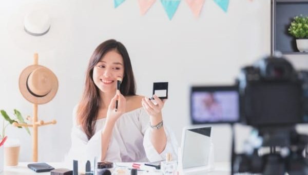 kich-ban-livestream-my-pham Kịch bản livestream mỹ phẩm hút người xem